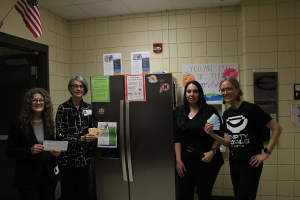 Pando receives $1,000 donation for community fridge